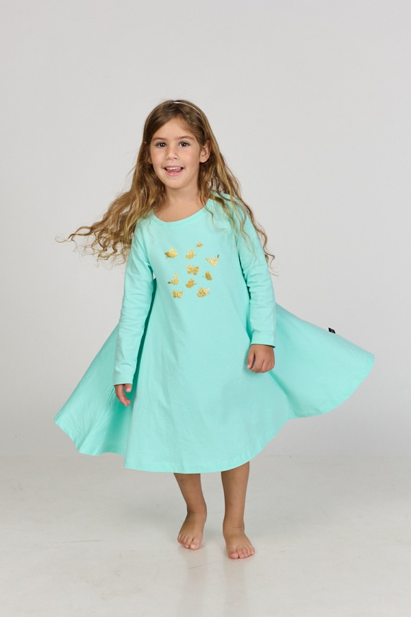 מסתובבת בהגזמה מנטה פרפרים