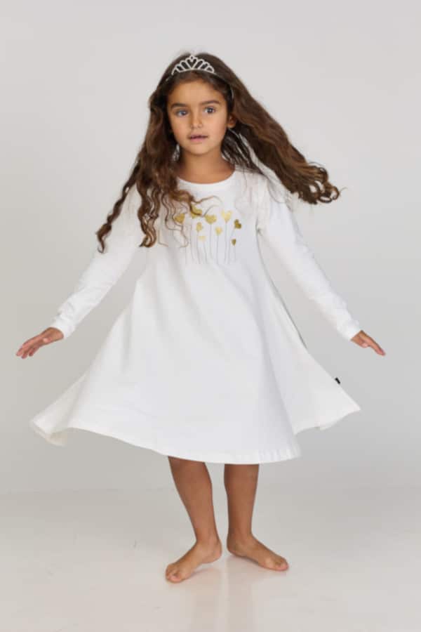 מסתובבת בהגזמה אופוויט לבבות פרחים