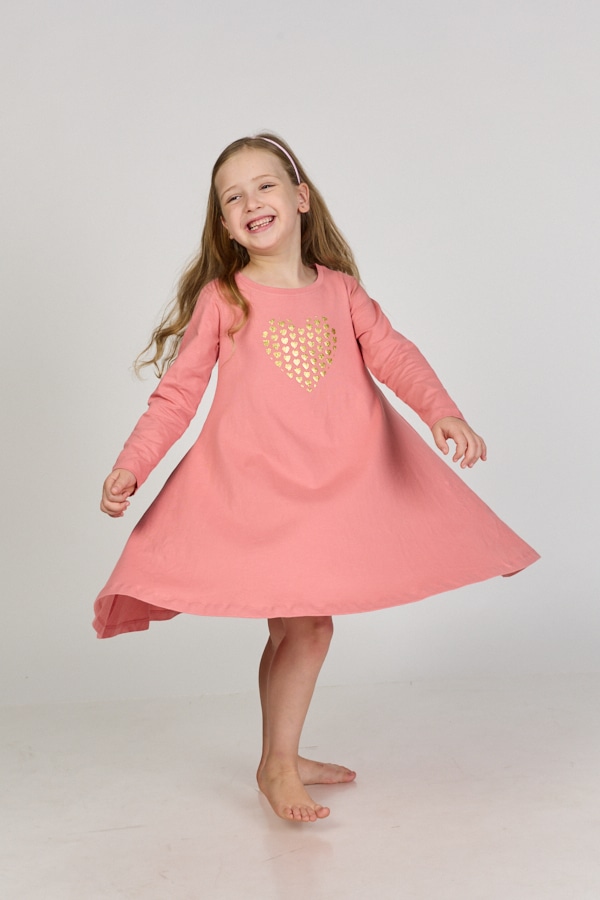 מסתובבת בהגזמה ורוד מעושן לב הלבבות