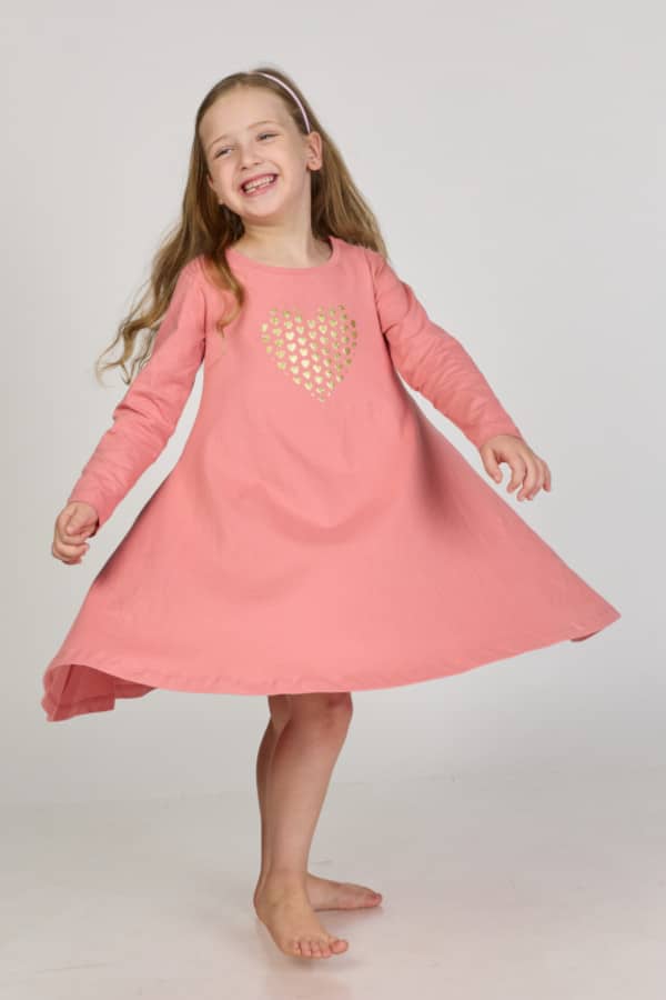 מסתובבת בהגזמה ורוד מעושן לב הלבבות