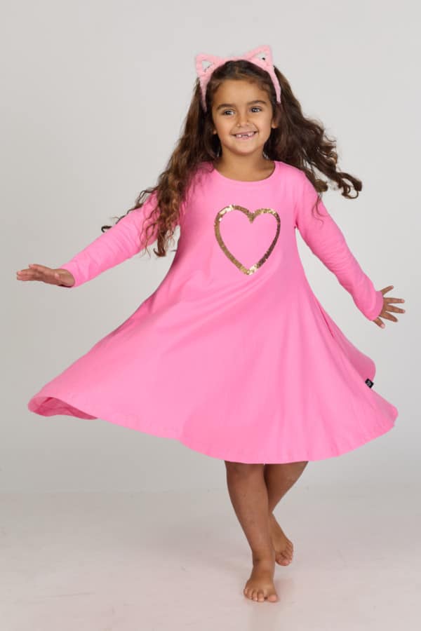 מסתובבת בהגזמה בזוקה לב פייטים