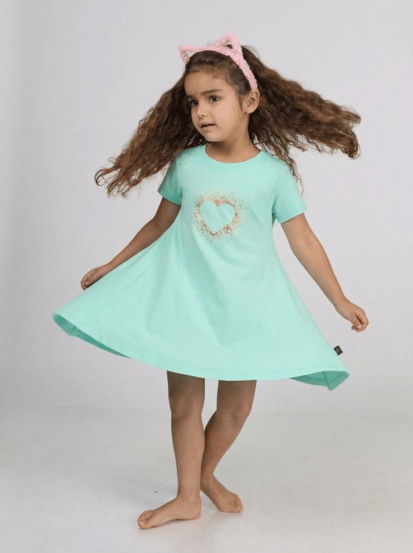 מסתובבת בהגזמה מנטה לב נצנצים