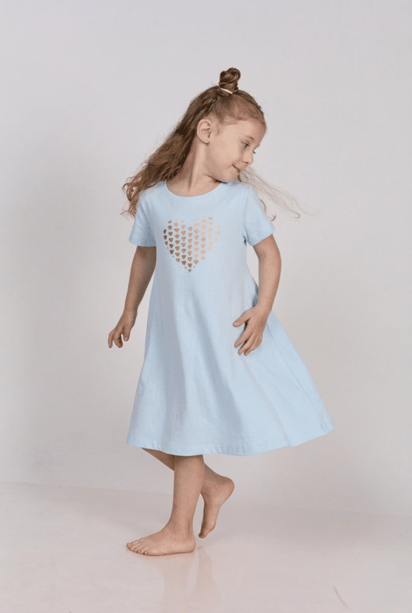 מסתובבת בהגזמה תכלת לב הלבבות