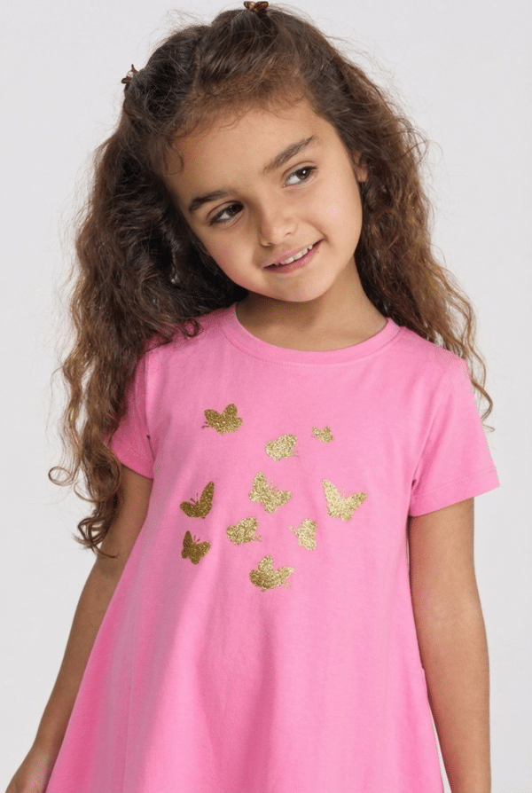 Alternative view of מסתובבת בהגזמה בזוקה פרפרים