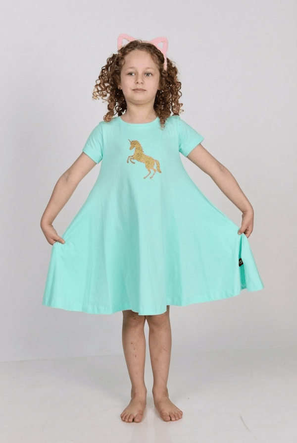 Alternative view of מסתובבת בהגזמה מנטה יוניקורן מוזהב