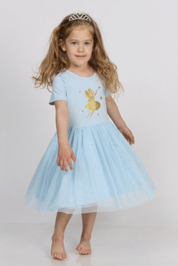 טול מסתובבת תכלת עם פיה